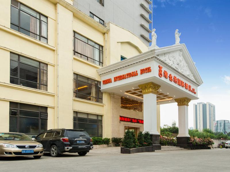Vienna Hotel Foshan Nanhai City Square Екстериор снимка